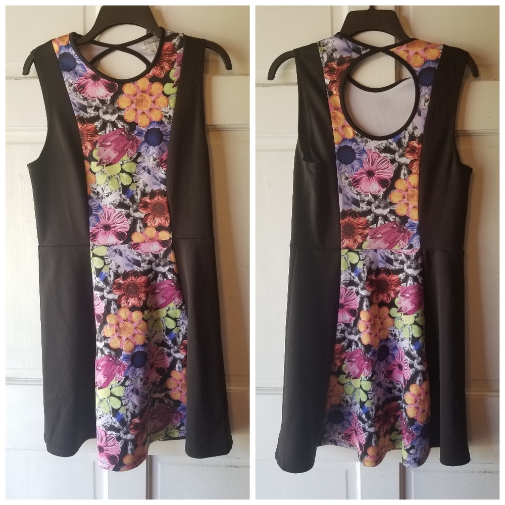 3/$10 Gem Flower Olsebboye Large Dress